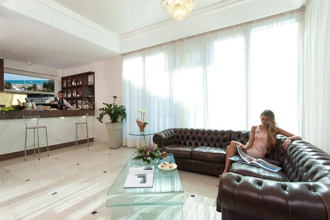 Hotel Du Soleil Rimini 4*,